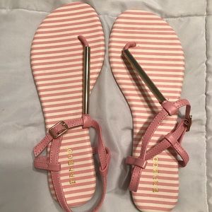Bamboo pink sandals